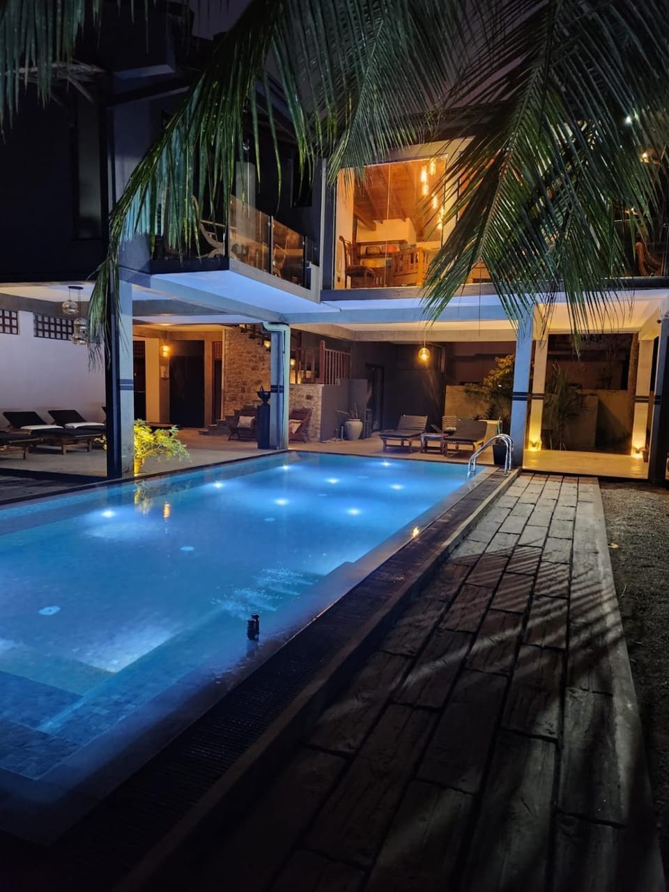 Tropical Sun Hotel in Southern Province