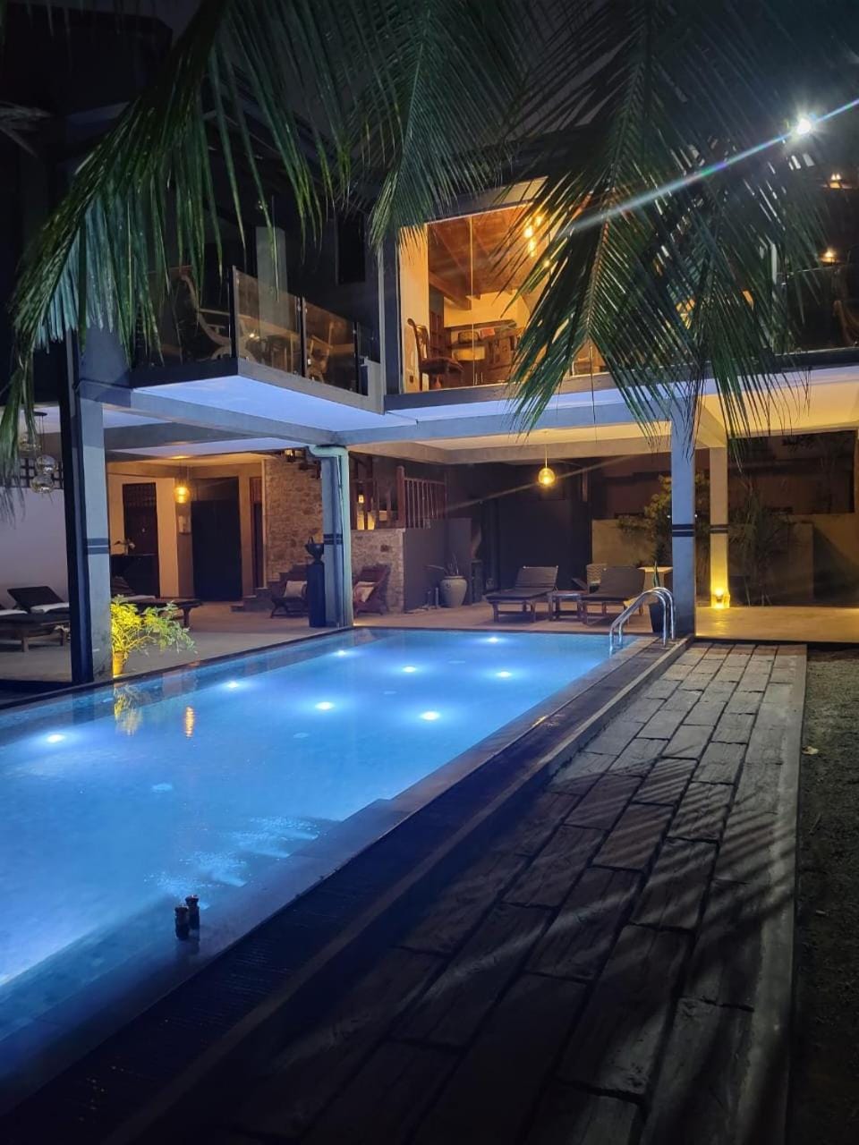 Tropical Sun Hotel in Southern Province