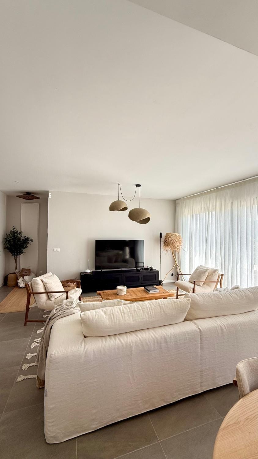 TV and multimedia, Living room, Photo of the whole room, Seating area