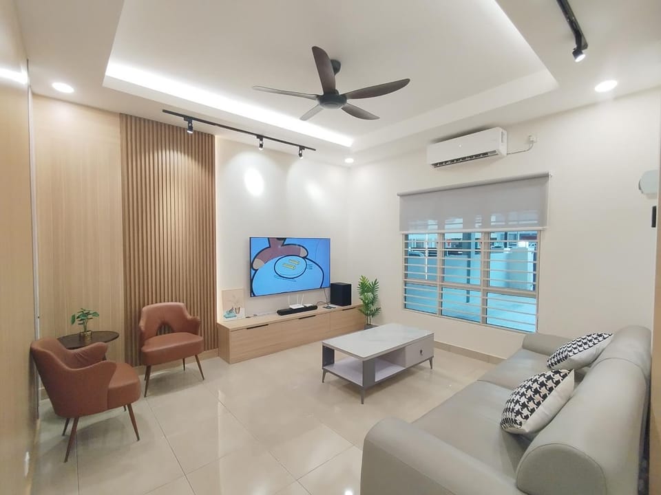 TV and multimedia, Living room, Seating area, air conditioner