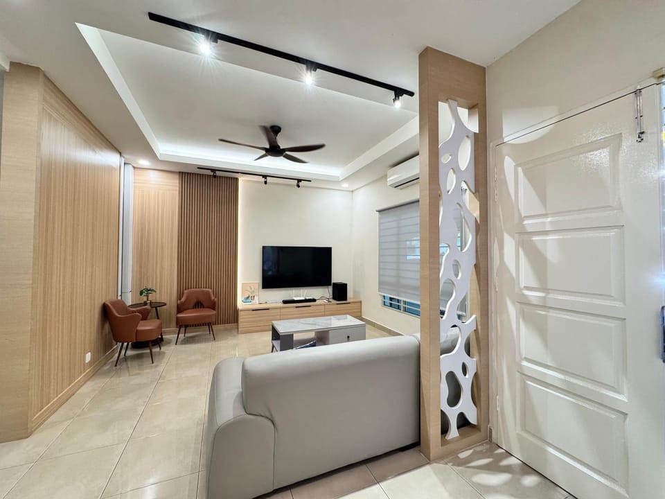 TV and multimedia, Living room, Seating area, air conditioner
