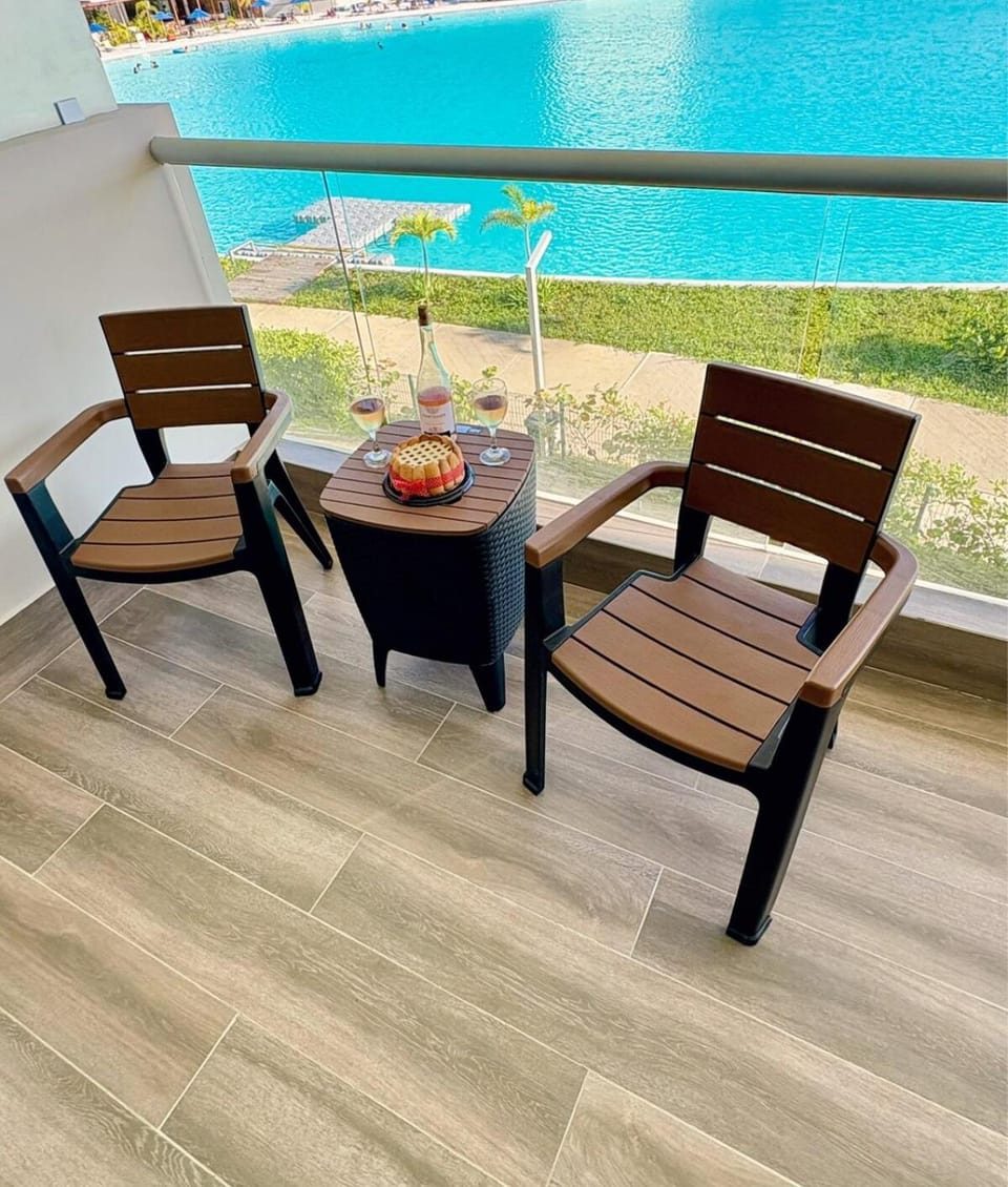 Vista Espectacular a la Laguna, Bahía Kristal Apartment in Bolivar