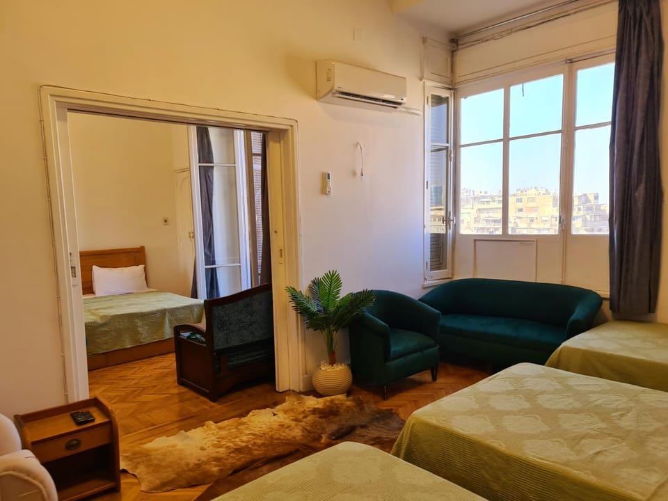 Bed, Living room, Photo of the whole room, Seating area, Bedroom