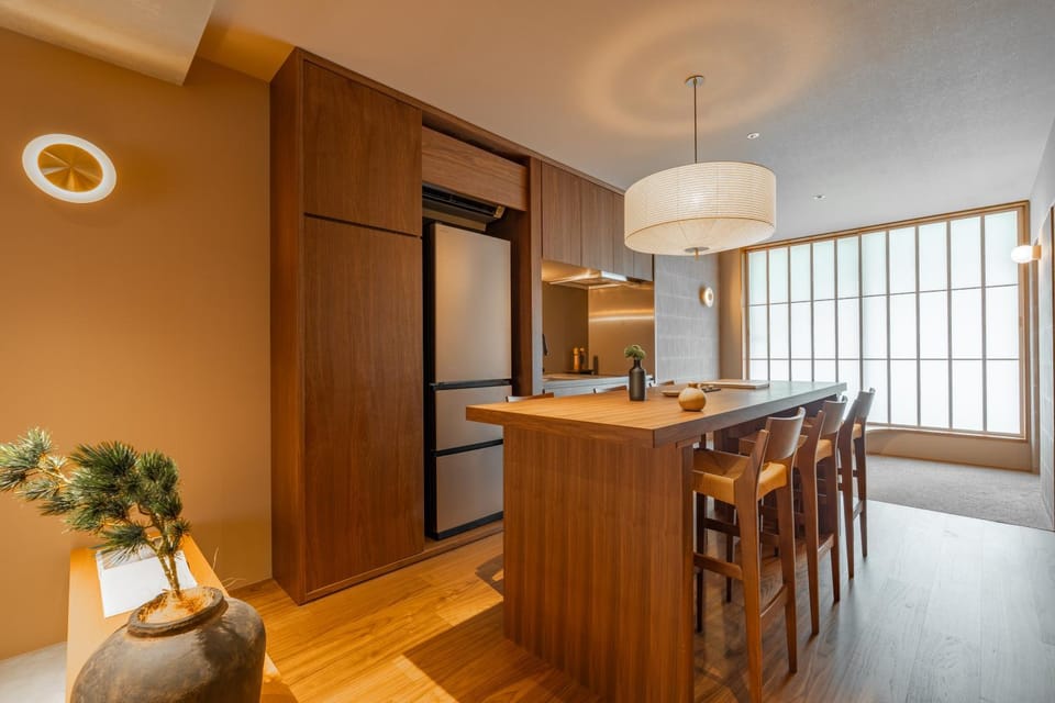 Voma Hotel Shinjuku, Newly Built in 2026, 2F Hotel Quality 4-Minute Walk From The Station Apartment in Shinjuku