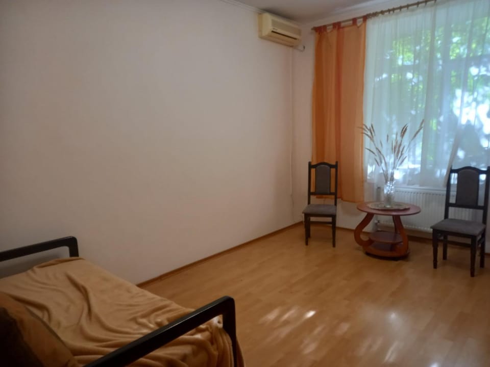Big apartment near the park and beach Apartment in Odessa