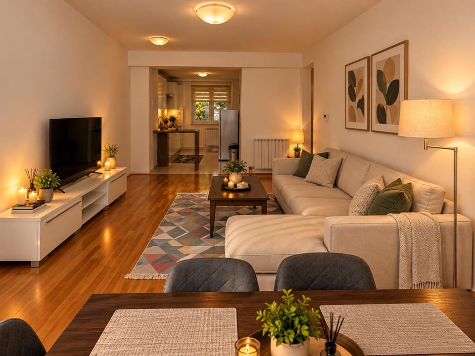 Communal lounge/ TV room, TV and multimedia, Living room, Seating area, Evening entertainment