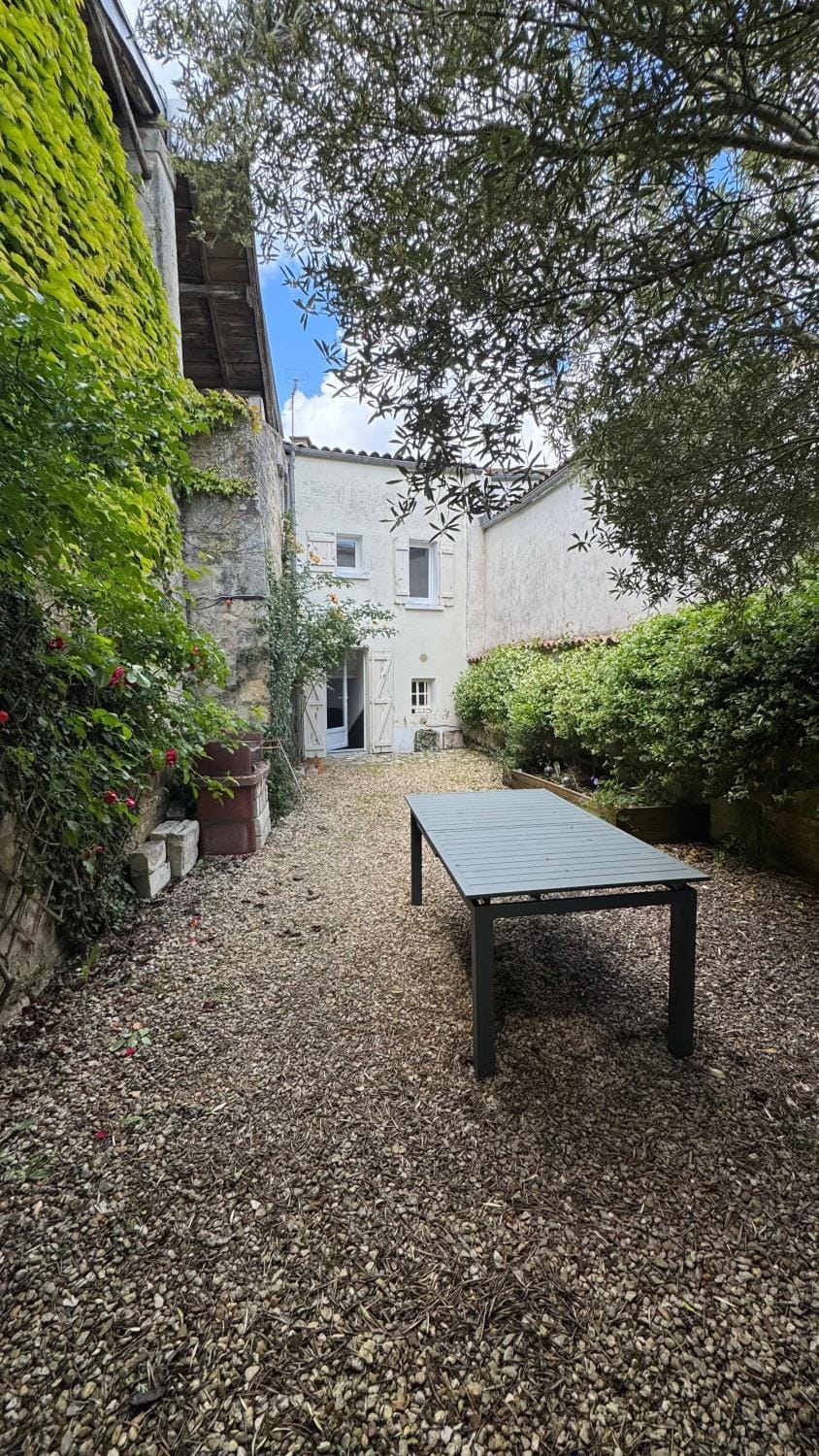 Maison 150m 4 chambres, suite baignoire, jardinet House in Nouvelle-Aquitaine