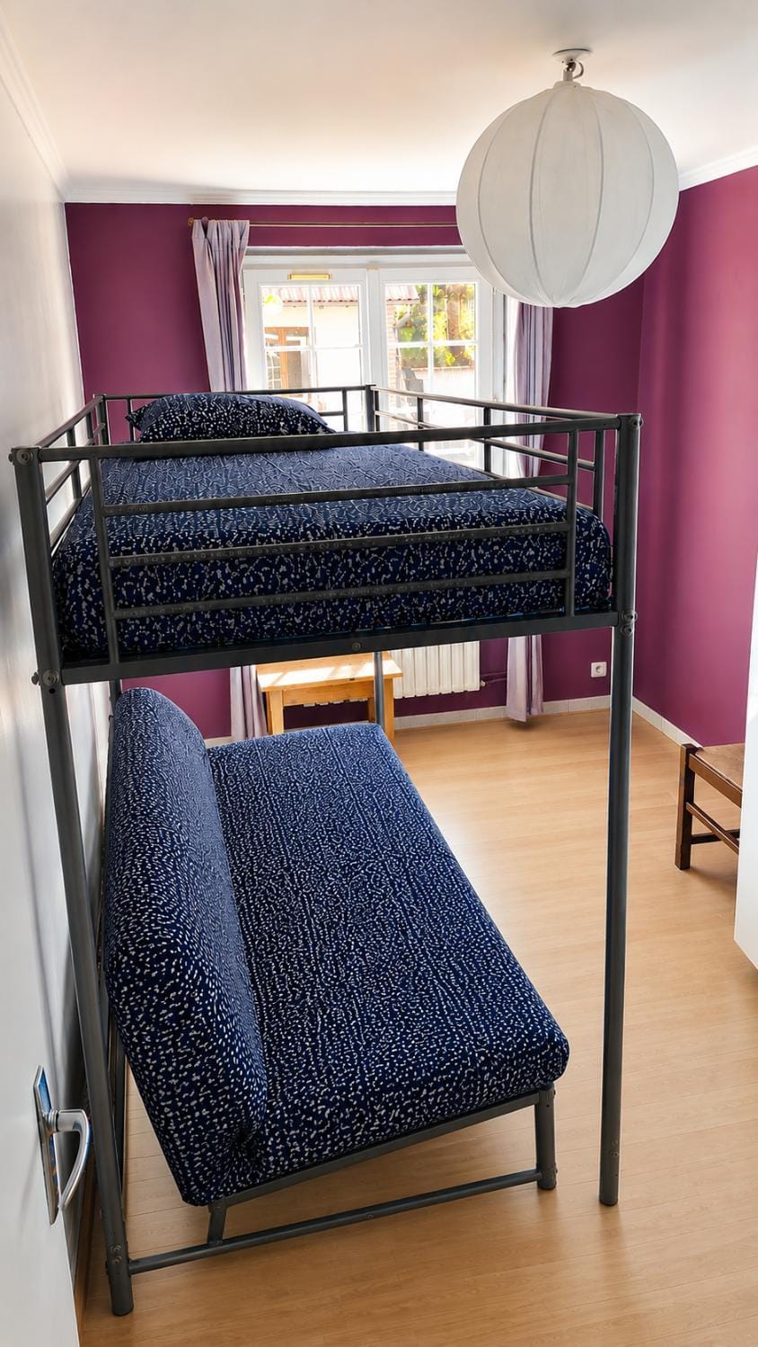 Photo of the whole room, bunk bed