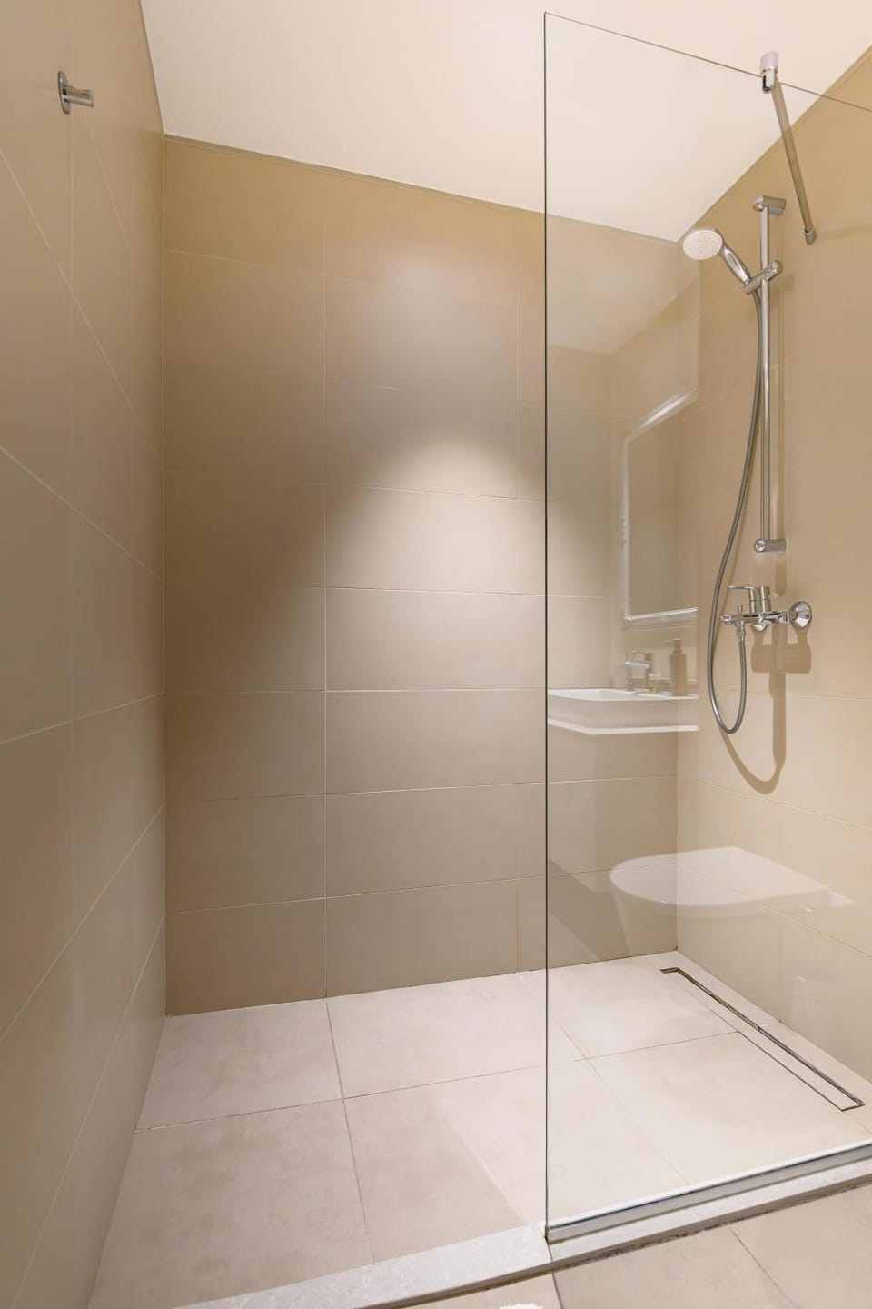 BW Exclusive Residence with City View & Free garage Apartment in Belgrade