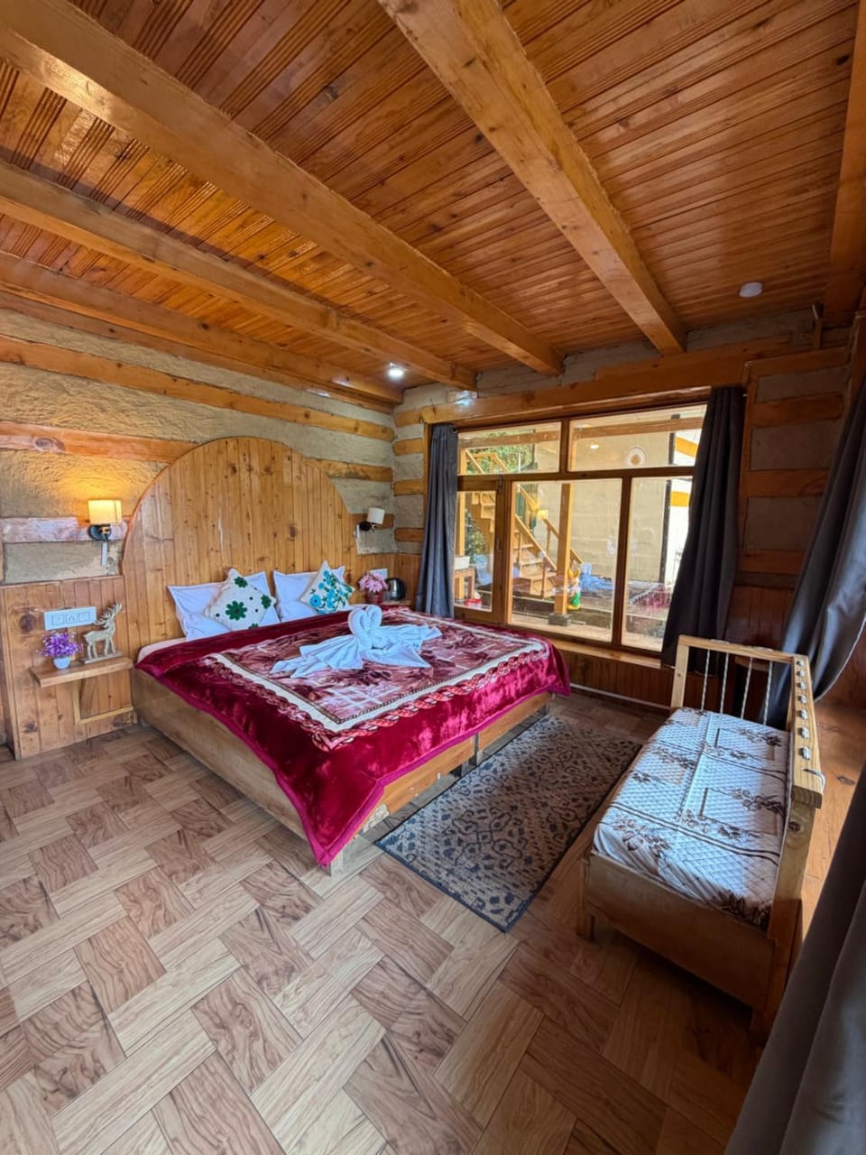 Bed, Photo of the whole room, Bedroom, towels