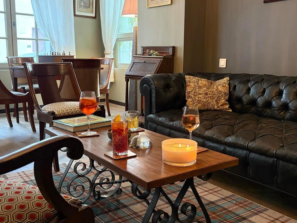 Seating area