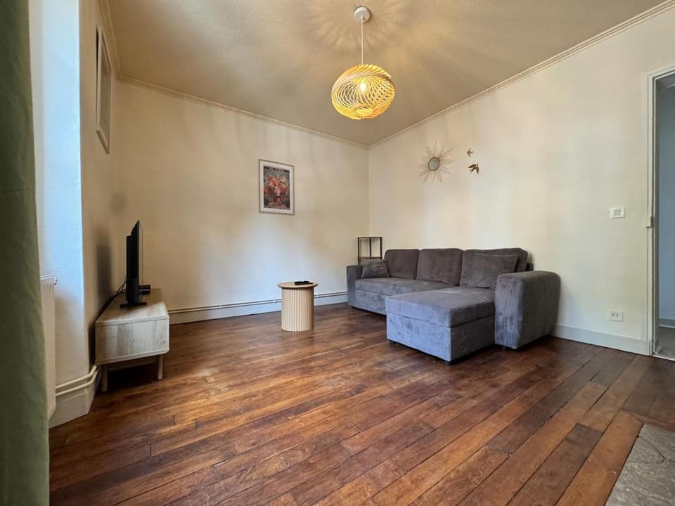 Au Bois Dormant Apartment in Paray-le-Monial