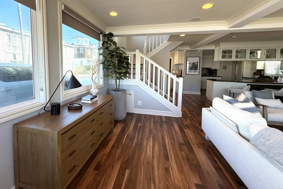 1011 N Bayfront A - Breathtaking Bay Views- Beautiful Balboa Isle Home home House in Balboa Island