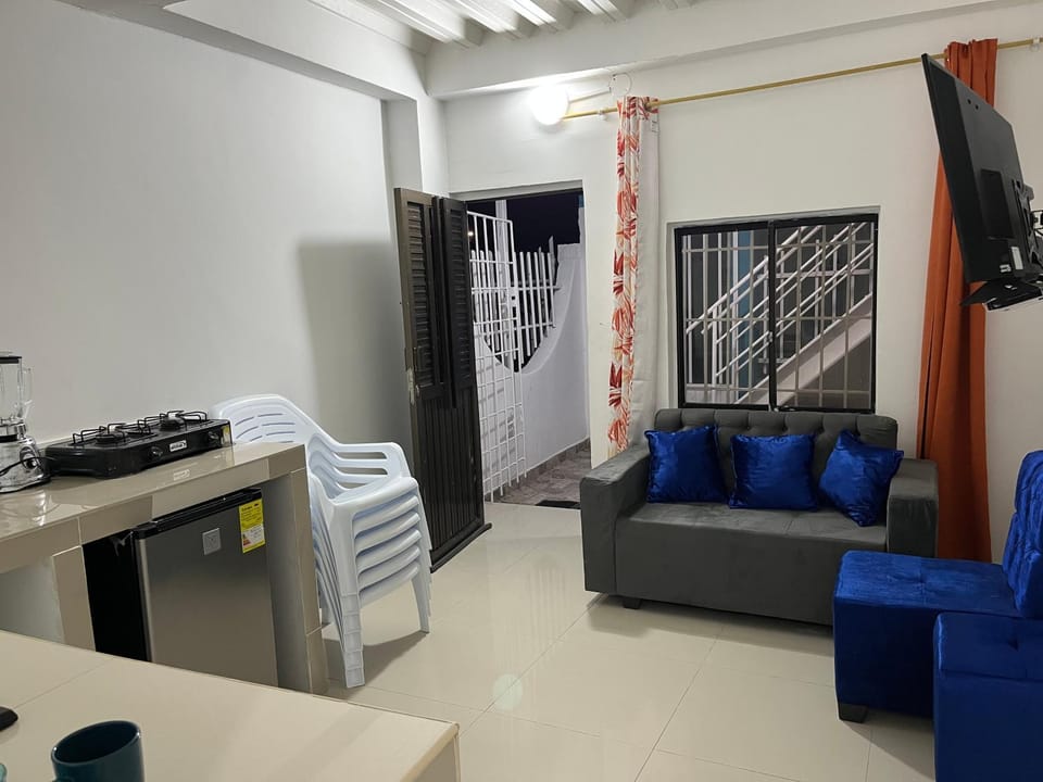 Communal lounge/ TV room, TV and multimedia, Kitchen or kitchenette, Living room