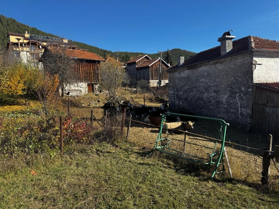 Равногор Парадайс Villa in Plovdiv Province