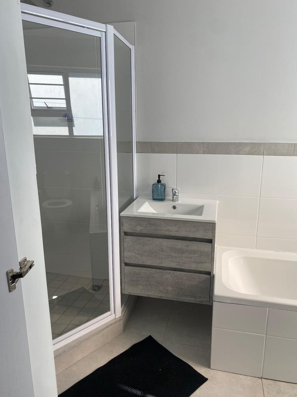 Shower, Bath