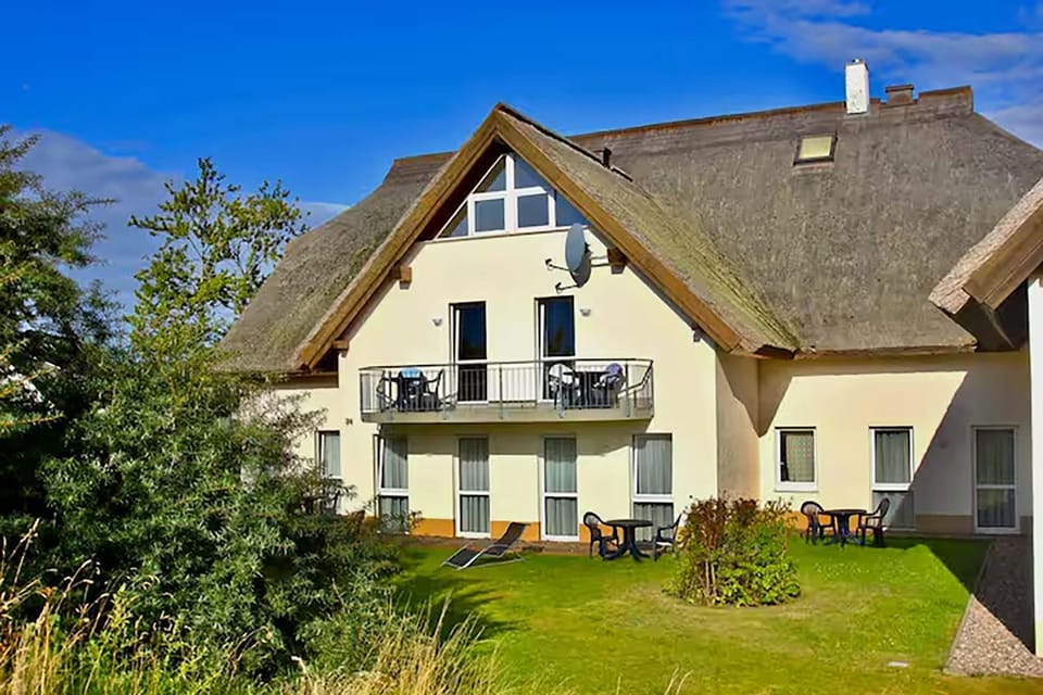 Property building, Garden view