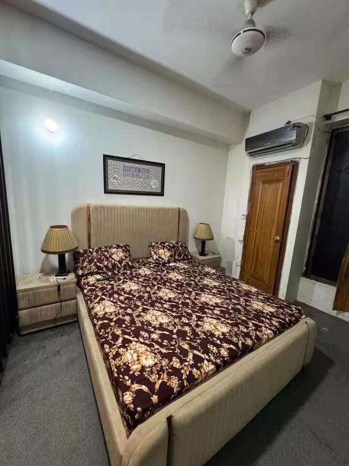 Cozy 1bed room apartment E-11 Apartment in Islamabad Capital Territory