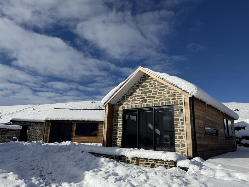 Property building, Lake view