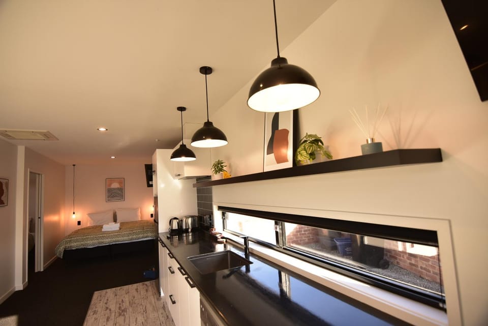 Communal lounge/ TV room, TV and multimedia, kitchen, kitchen