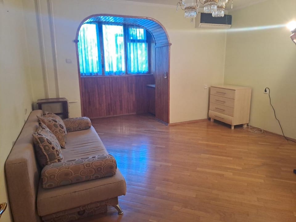 Апартаменты 2 этаж шикарный ремонт Apartment in Odessa