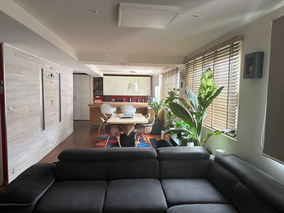 appartement moderne et spacieux, parking privé, climatisation, proche de la vieille ville et du Lac Apartment in Annecy