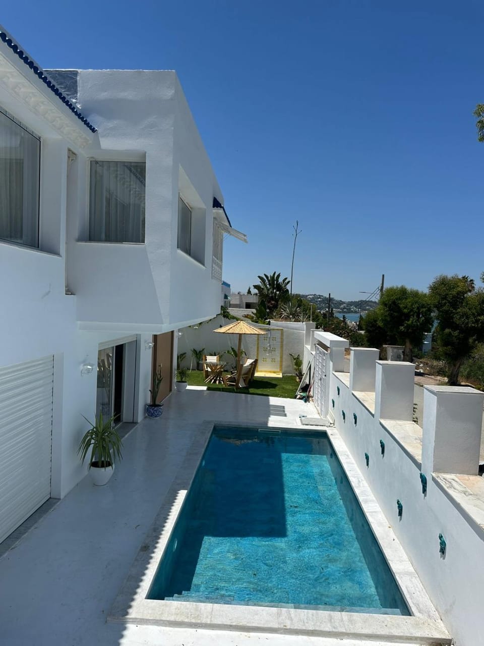 Swimming pool