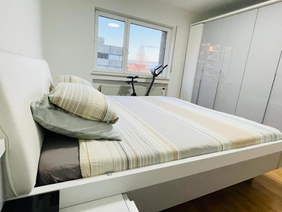 Urban Stay-1BR with a parking Apartment in Luxembourg