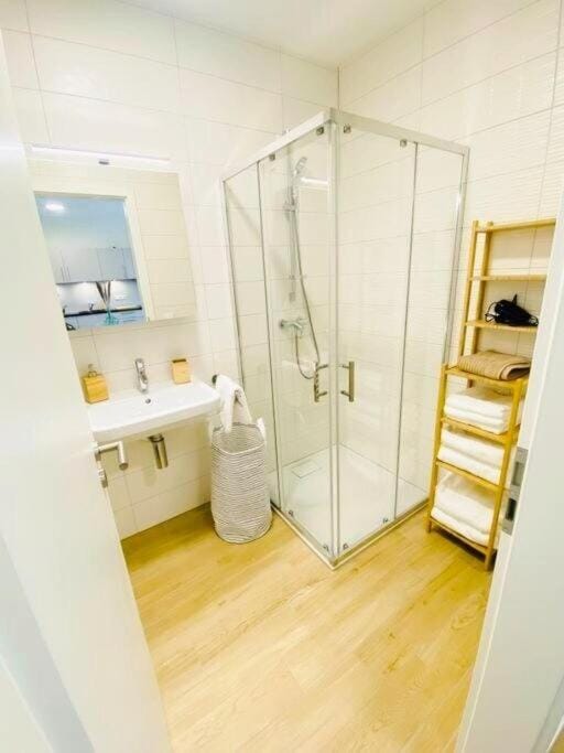 Urban Stay-1BR with a parking Apartment in Luxembourg