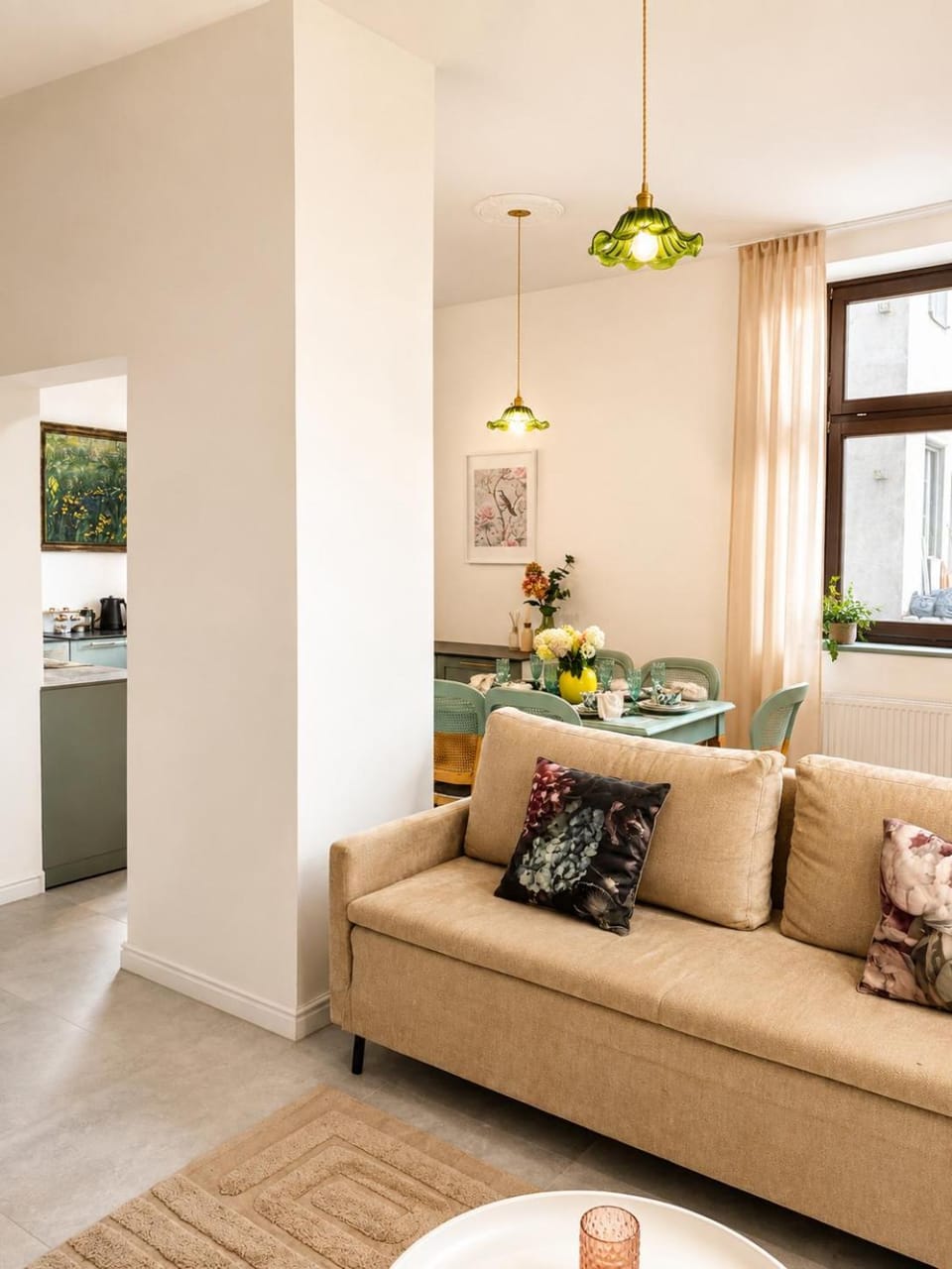 Living room, Seating area