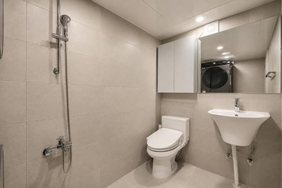 Grand Opening DDP 10 Min Myeongdong 20 Min Apartment in Seoul