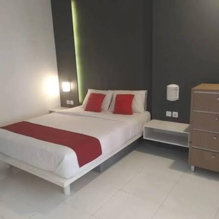 newpoppieshotel Vacation rental in Batu Layar