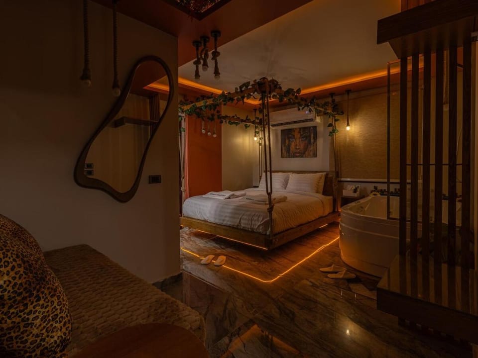 Jungle jacuzzi studio 1BD self check in Cairport Apartment in Cairo Governorate