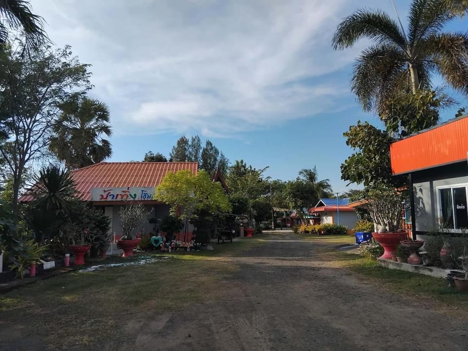Buriram home stay 14-15 Sing,Brunei House in Thailand