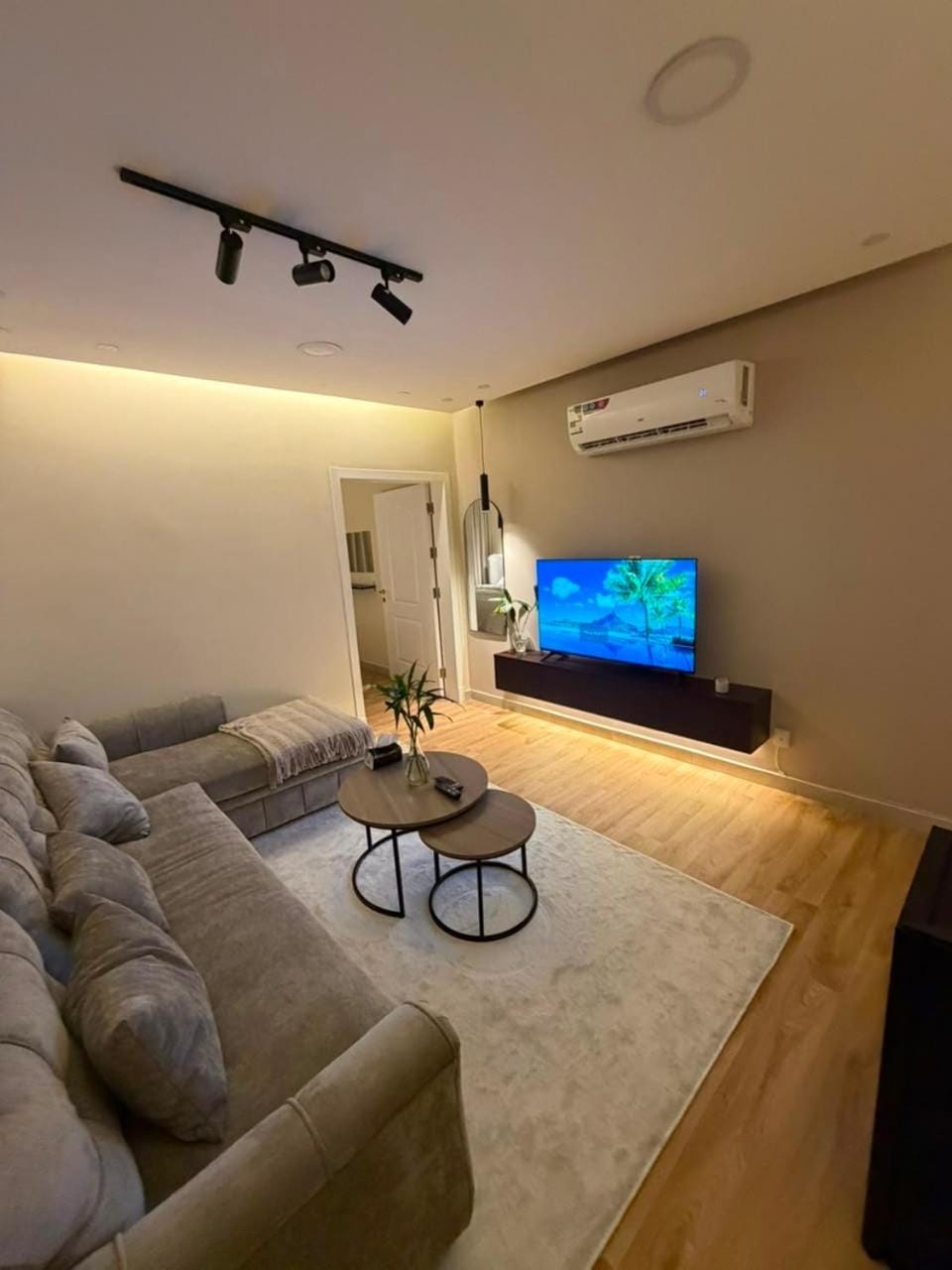 شقة غرفة وصالة Apartment in Al Khobar