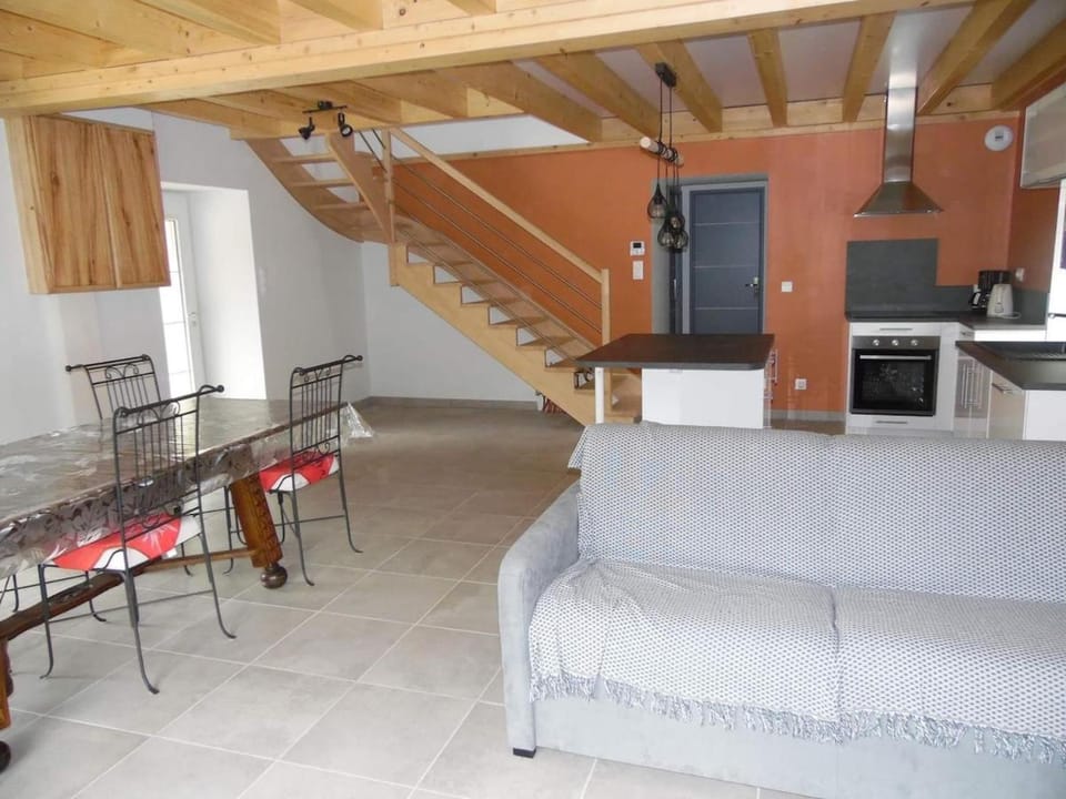 La maison d'Alice House in Auvergne-Rhône-Alpes