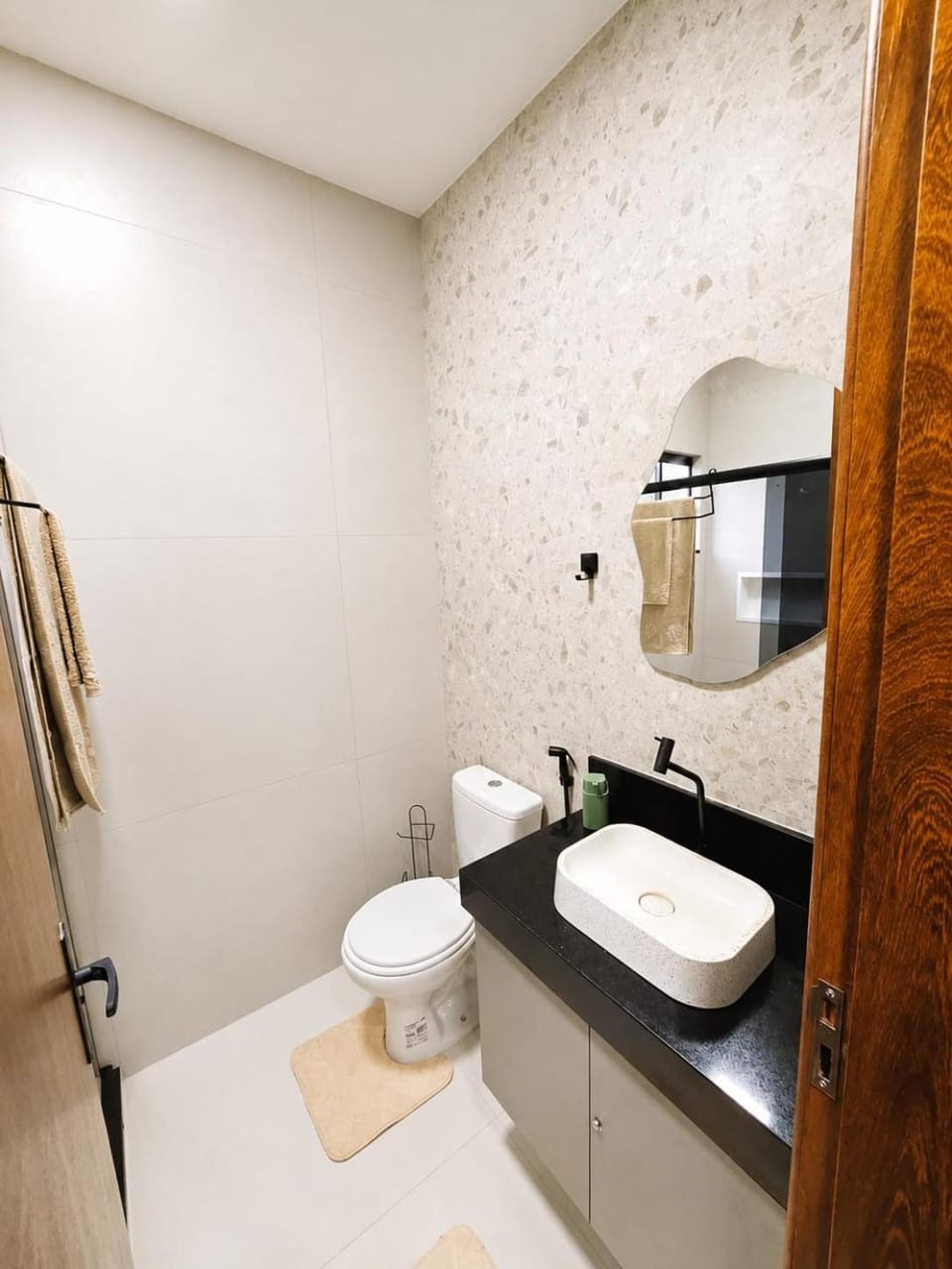 Casa em sítio com piscina e churrasqueira House in São Pedro da Aldeia