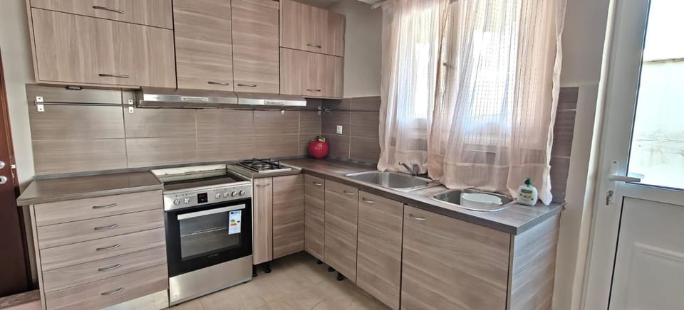 modern sea-view apartment, Paleo faliro 5th fl, MH Apartment in Alimos