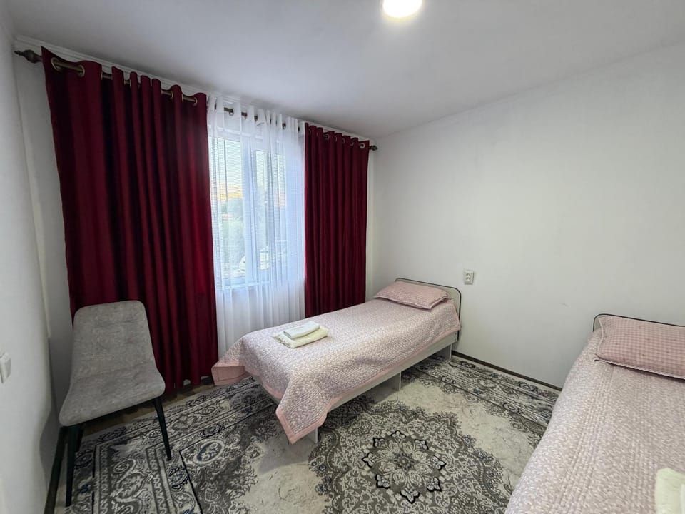 Bed, Photo of the whole room, Bedroom, Internal: Not applicable to any particular room