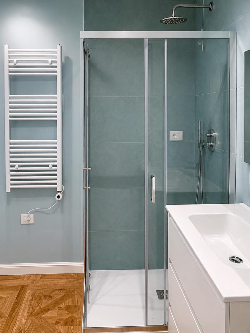 Shower, Bathroom