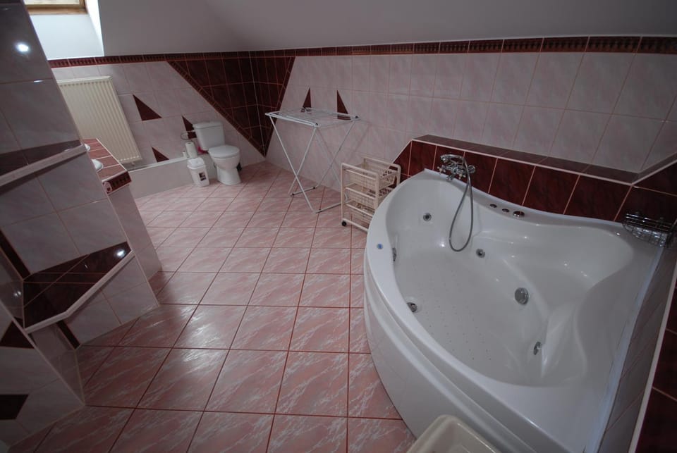 Noclegi Olsztyn Wędkarska 76 Farm Stay in Poland