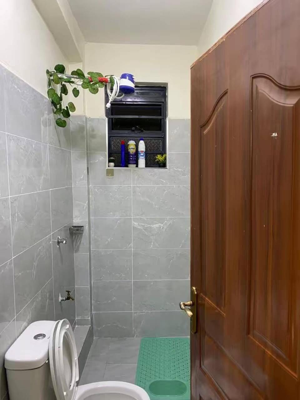Staroot Comfort Home-Kilimani Apartment in Nairobi County