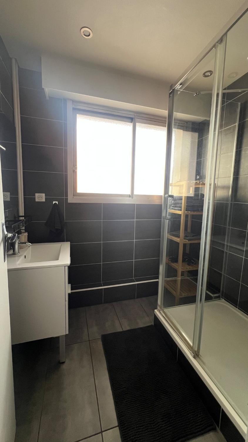Shower, Bathroom
