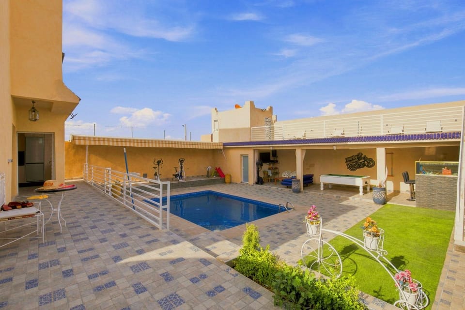 Garden, Swimming pool