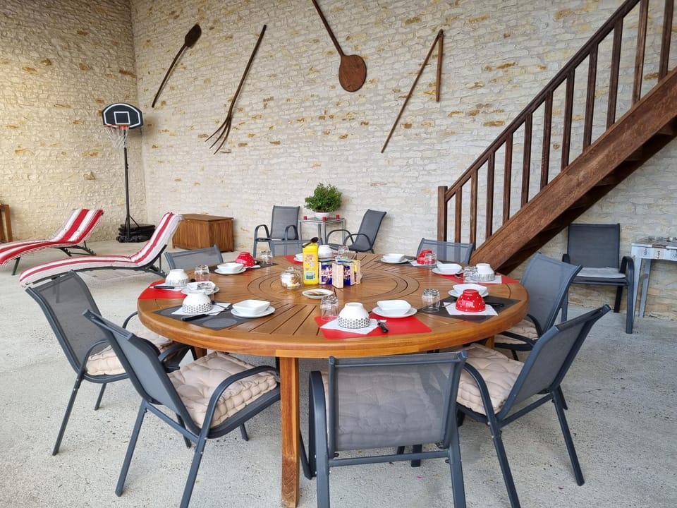 Balcony/Terrace, Dining area