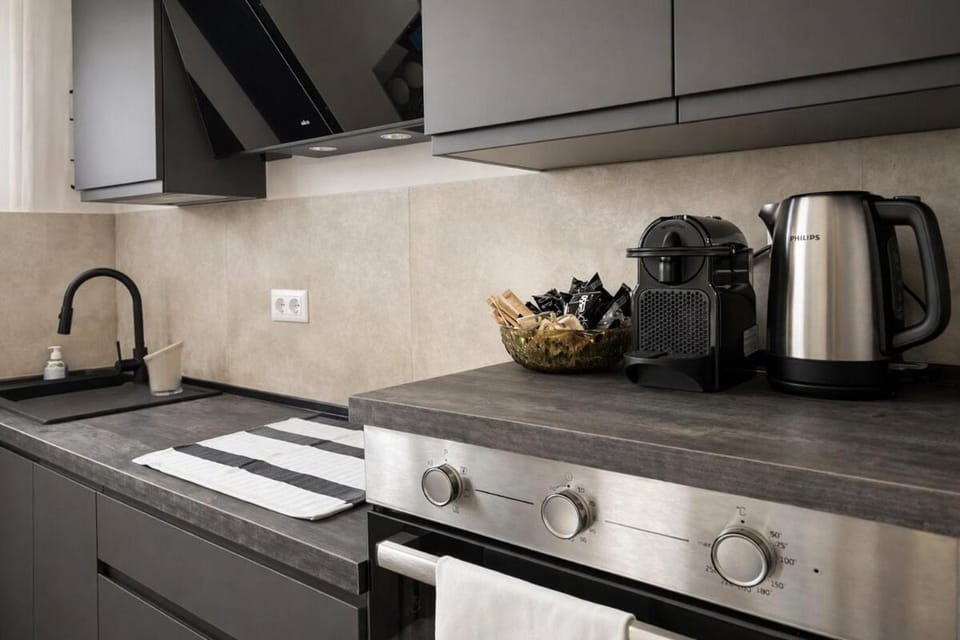 Heart of Rome Iconic Trastevere Stay for 4 guests Apartment in Rome