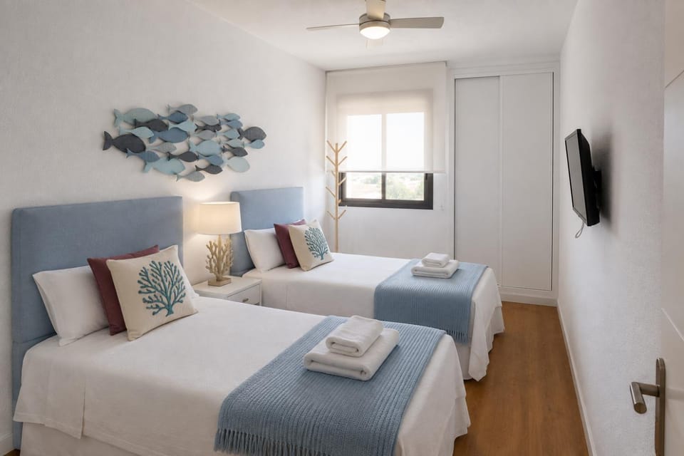Bedroom, wardrobe