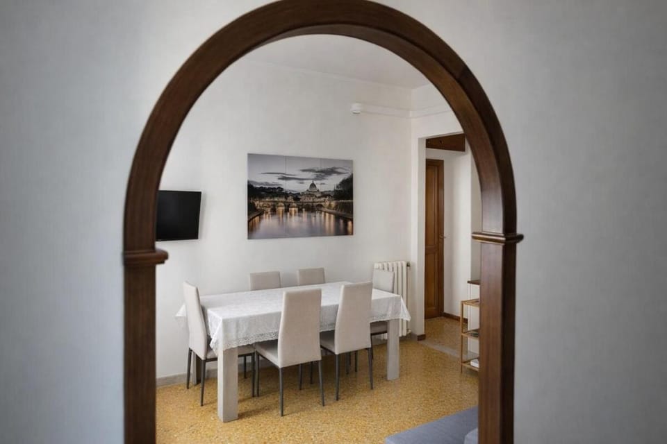 Modern Pigneto Flat, 5 Mins to Metro & Parking Apartment in Rome