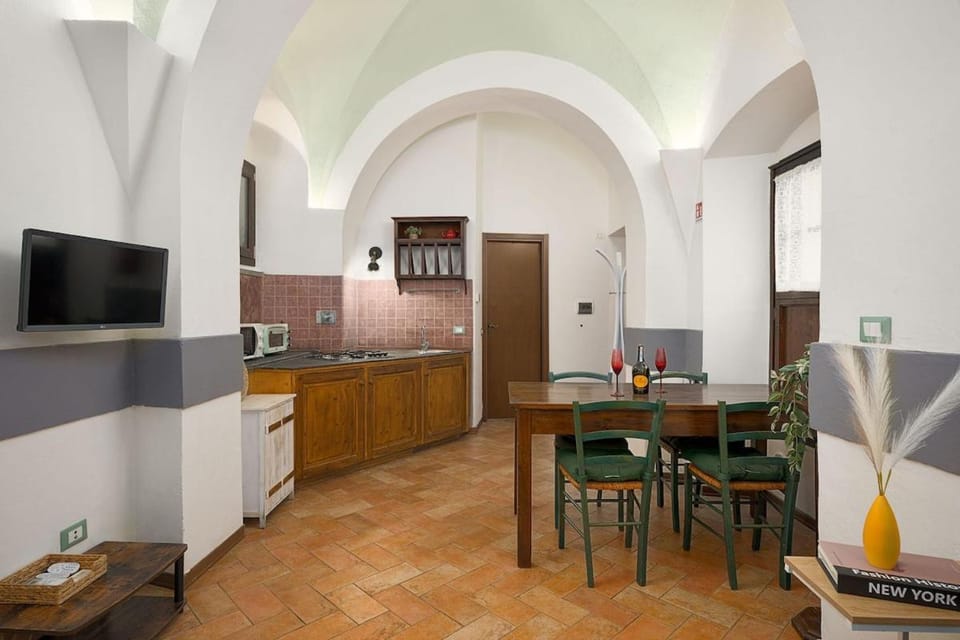 TV and multimedia, Kitchen or kitchenette, Seating area, Dining area