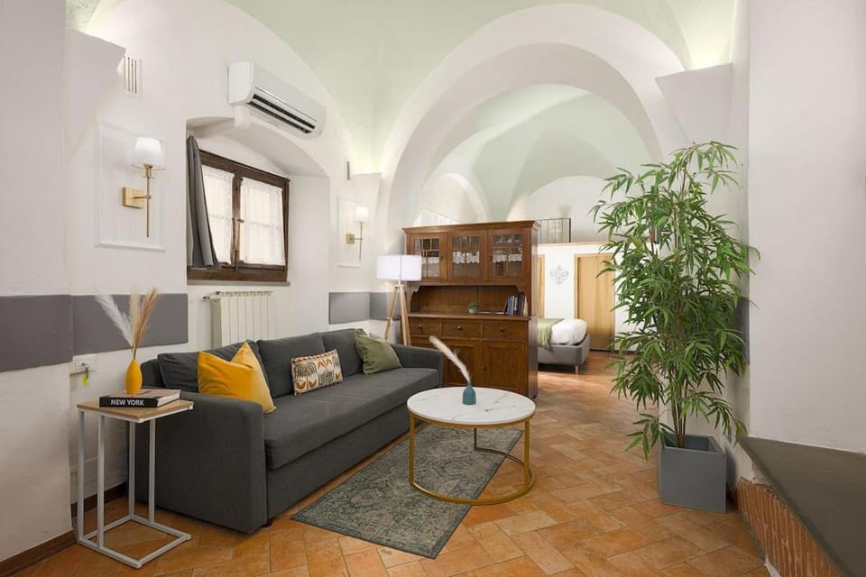 Living room, Seating area, air conditioner
